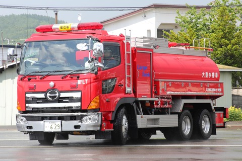 1A7A4176