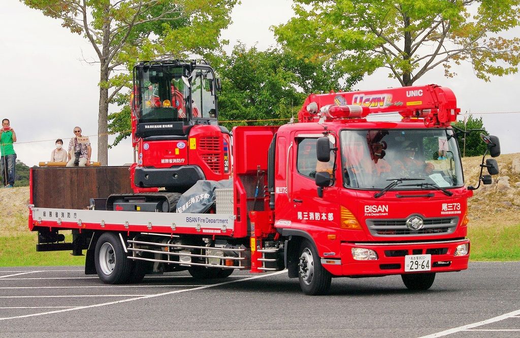 尾三消防本部 重機搬送車 尾三73 エヌティーさんの検修庫 Trans55