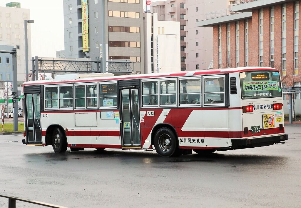 旭川電気軌道(路線車) 956号車 : エヌティーさんの検修庫(trans5885)