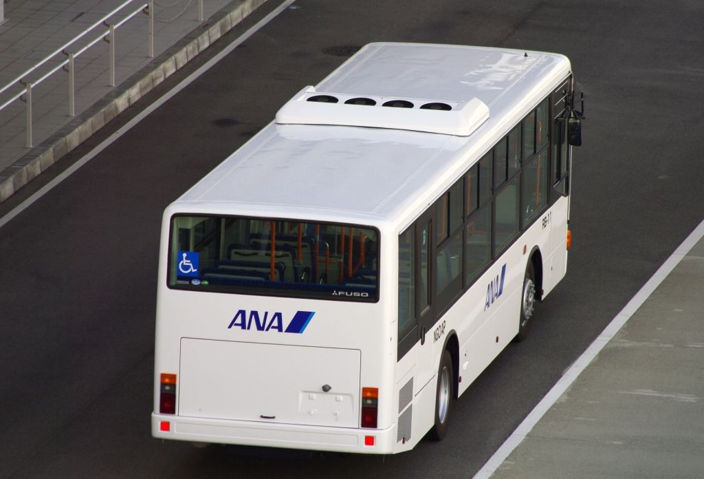 中部国際空港のランプバス～その3～ : エヌティーさんの検修庫(trans5885)