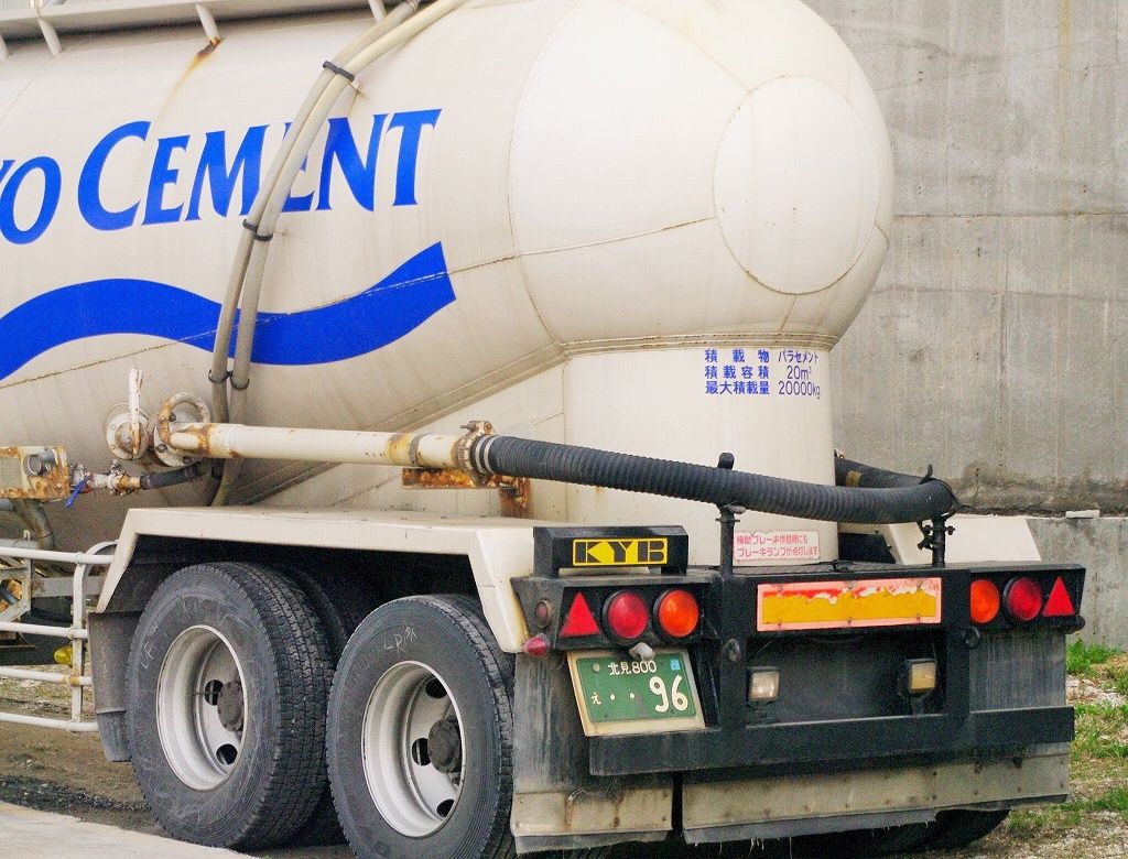 三扇運輸 粉粒体運搬車 エヌティーさんの検修庫 Trans55