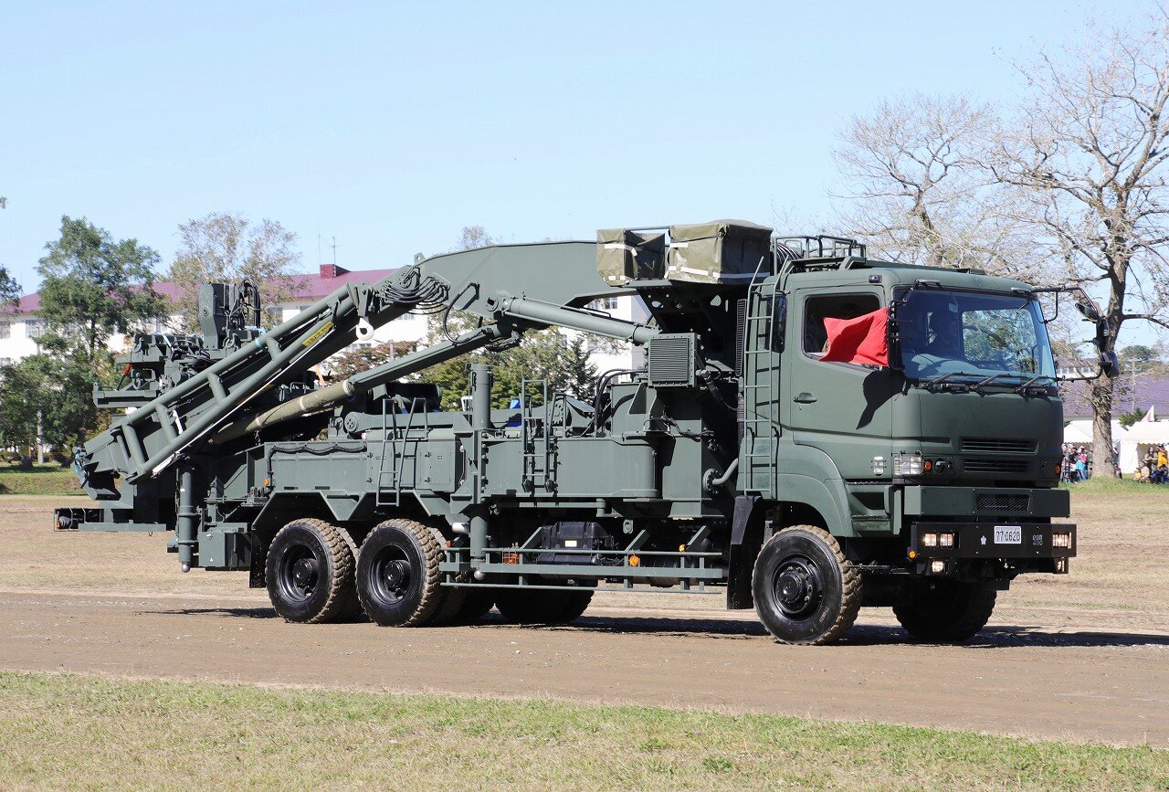 【超貴重】◼️陸上自衛隊三菱ジープ点検灯セット◼️ 07式機動支援橋 架設車(第400施設中隊) : エヌティーさんの検修