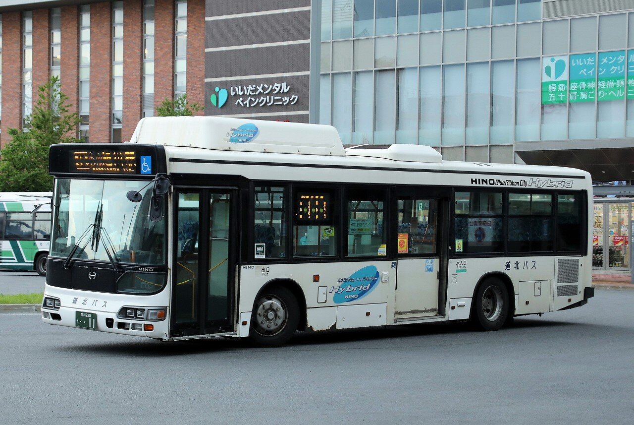 道北バス(路線車) 11号車 : エヌティーさんの検修庫(trans5885) 道北バス(路線車) 11号車 : エヌティーさんの検修庫(trans5885)