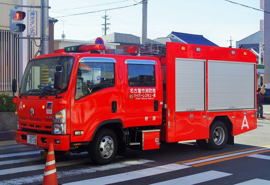 名古屋市消防局 救助工作車Ⅳ型(第3特消46A) : エヌティーさんの検修庫