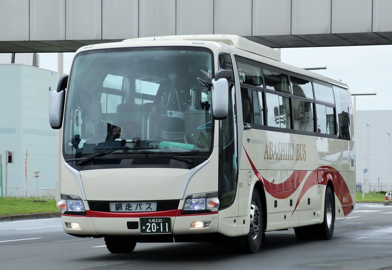 網走バス 貸切車 11号車 エヌティーさんの検修庫 Trans55