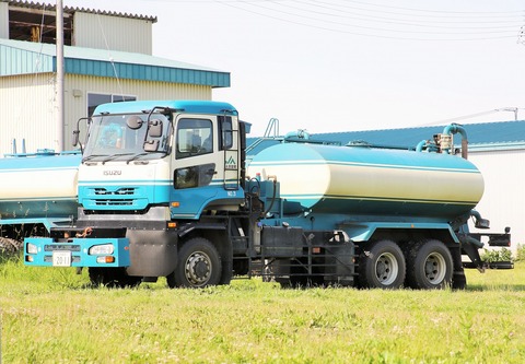 DAIYA ISUZU タンクローリー DAIYA ISUZU タンクローリー