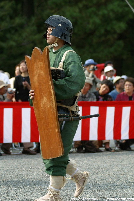 盾１