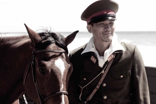 MV5BMTA5NjQzNjMzMzheQTJeQWpwZ15BbWU3MDE2NzkyMTQ@._V1_