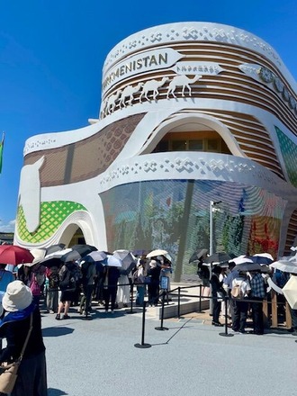 FOREIGN LANGUAGE TEXTBOOKS REFLECT THE LOCAL CULTURE. : 今日