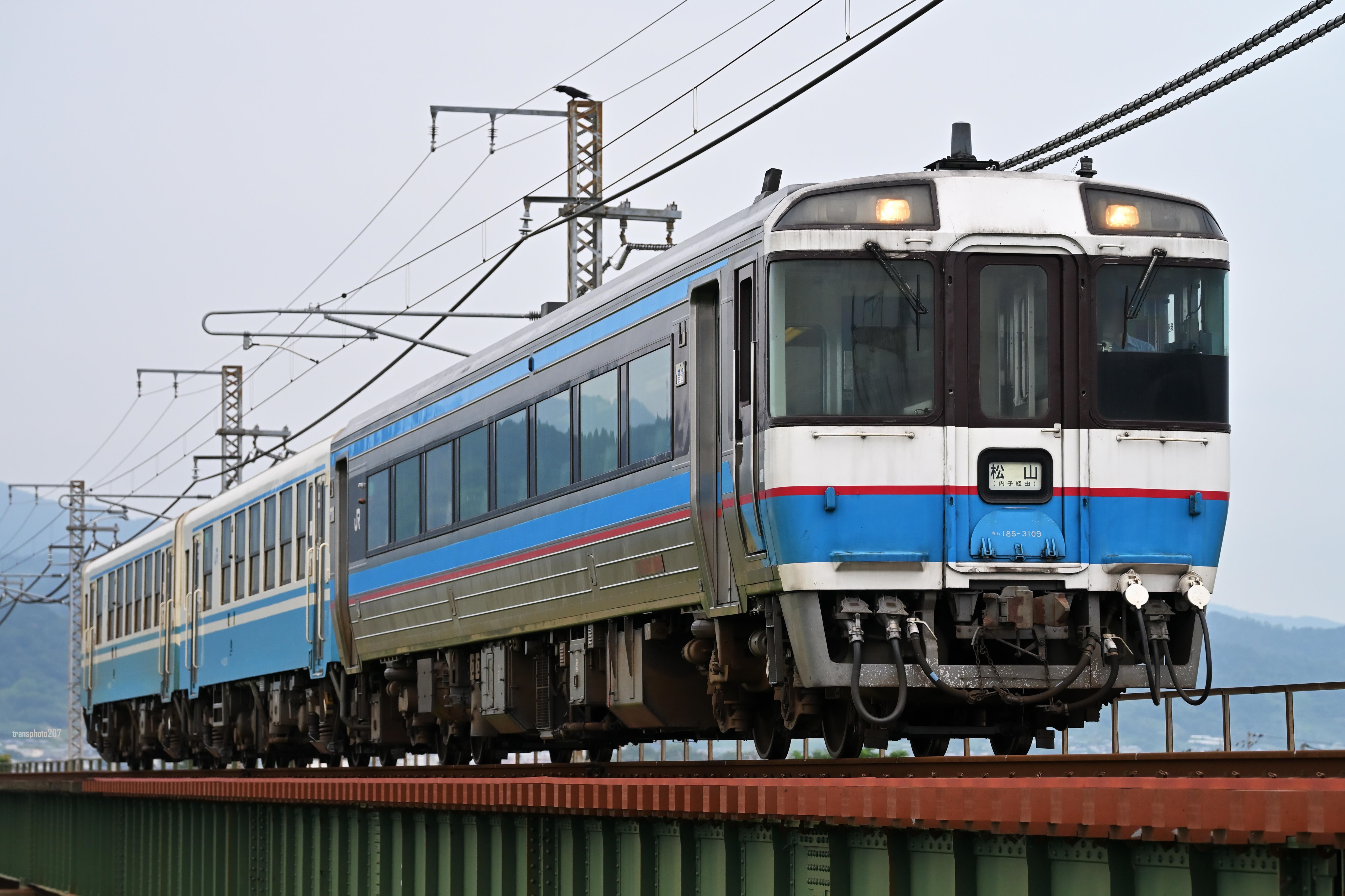 622D,923Dキハ185代走（JR予讃線） 2025年8月 : ぼっち撮影奇行