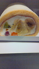 ケーキとマカロンとうさぎ