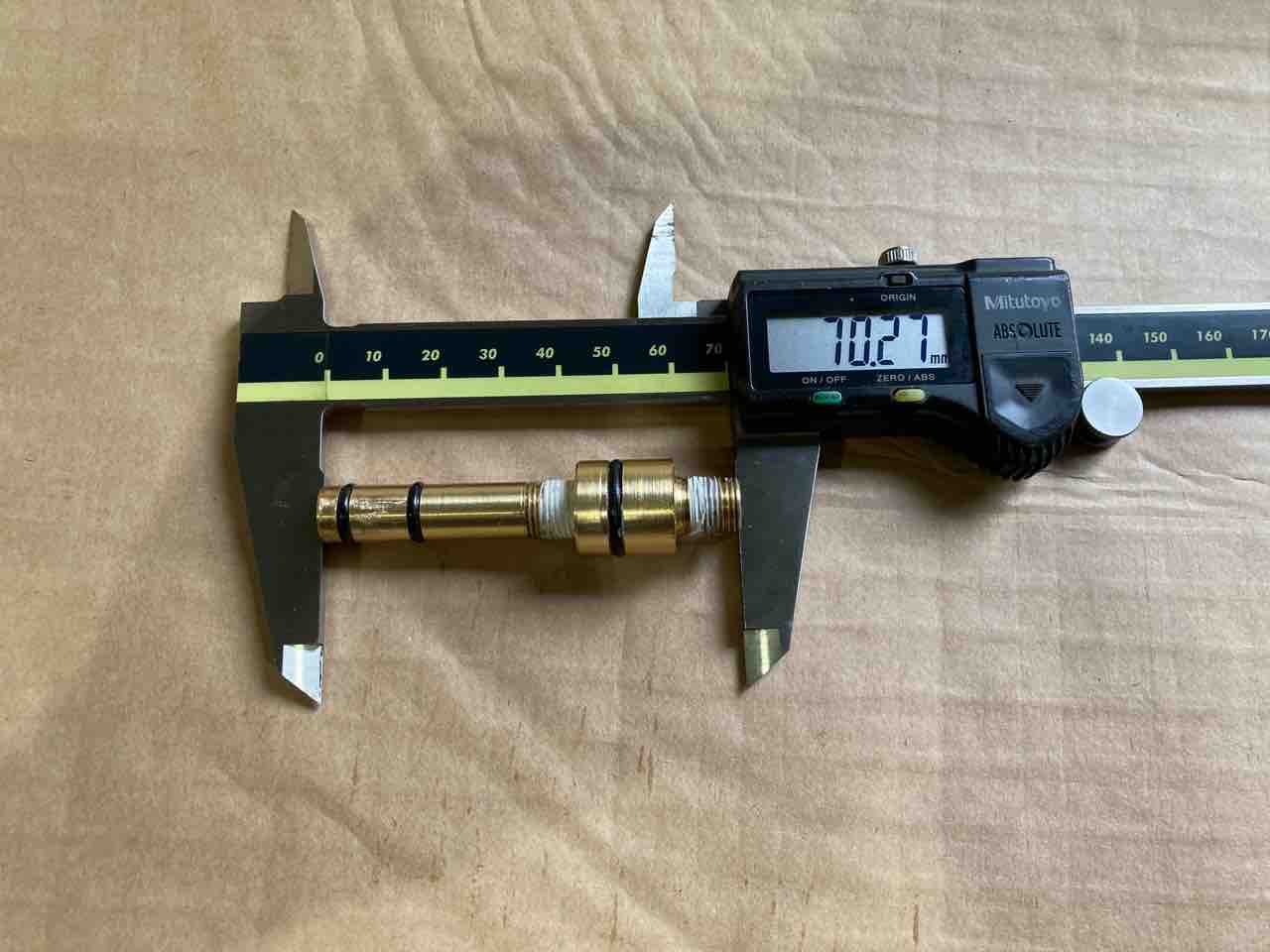 新型ガスセミオートVSR ガスタンク兼塩ビエアシリンダー 部品 新型ガスセミオートVSR ガスタンク兼塩ビエアシリンダー 部品