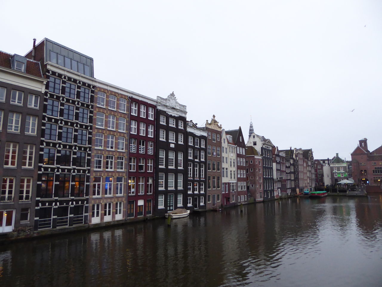 週末オランダ その１４ アムステルダムの飾り窓地区とコーヒーショップ ひまがあれば海外 女子一人旅