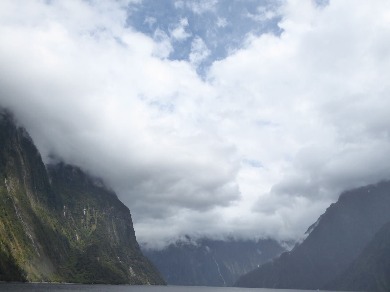 ニュージーランド旅行 その９ Milfordsound 日帰りツアーに参加 ひまがあれば海外 女子一人旅