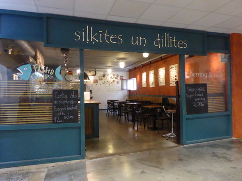 Silikites un Dillites