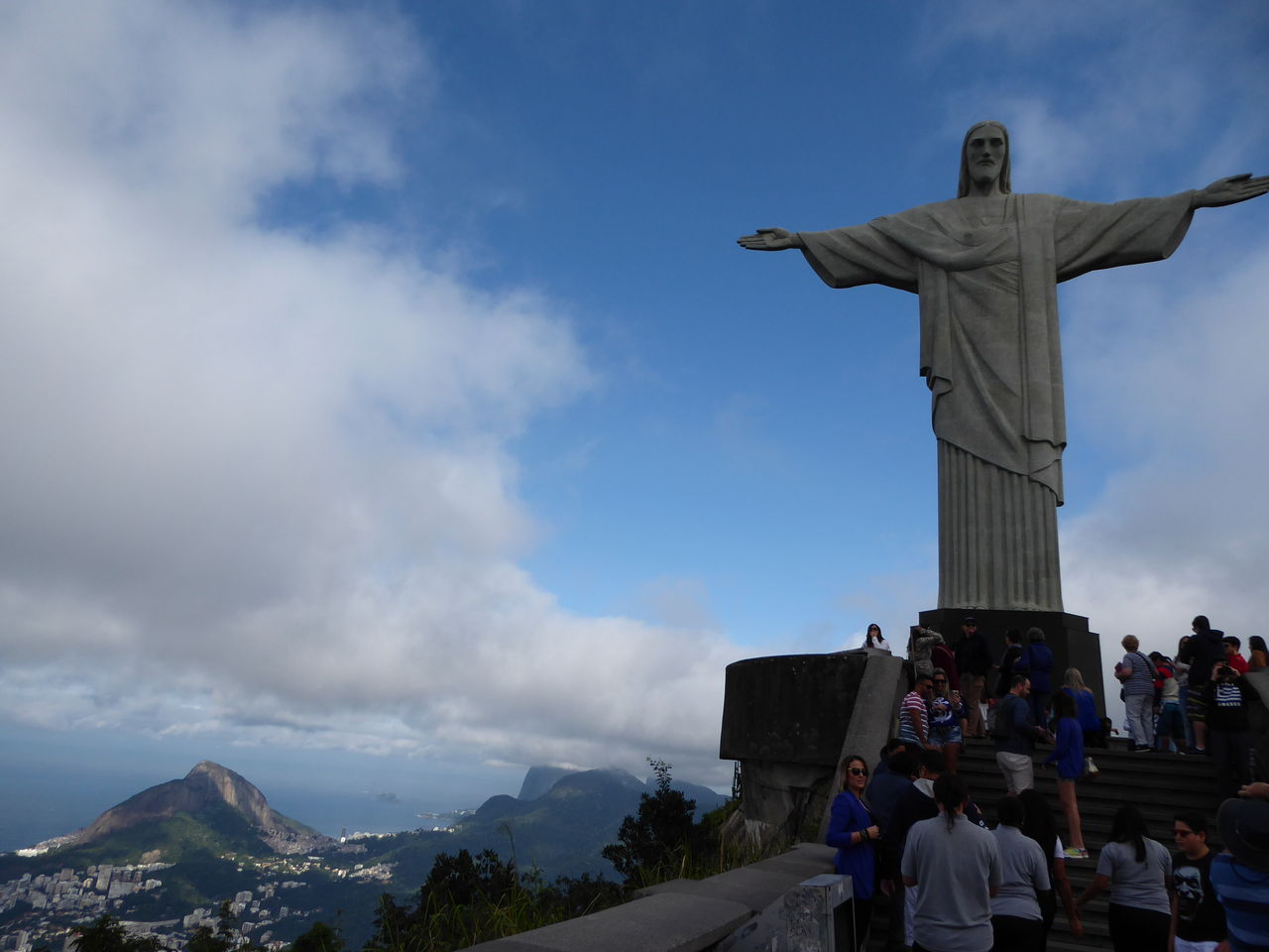 ブラジル旅行 その4 リオといえばここ コルコバードの丘 ひまがあれば海外 女子一人旅 ブラジル旅行 その4 リオといえばここ コルコバードの丘 ひまがあれば海外 女子一人旅