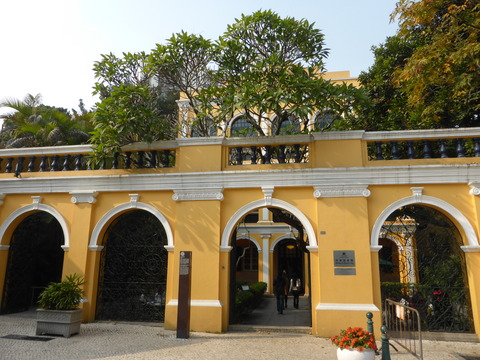 ロバート・ホートン図書館