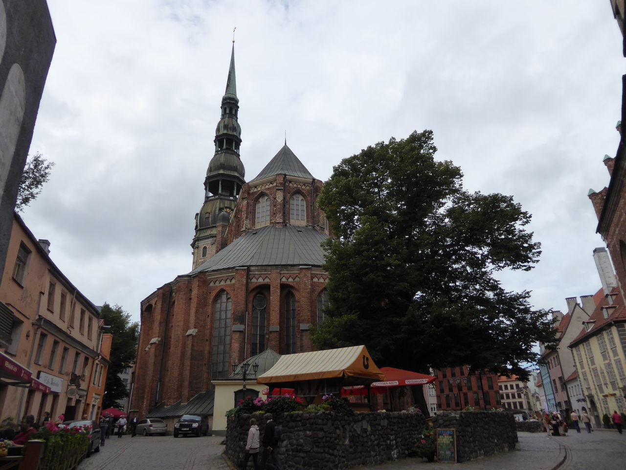 週末ヘルシンキ リガ タリン その１２ リガの旧市街を一望できる聖ペテロ教会 ひまがあれば海外 女子一人旅