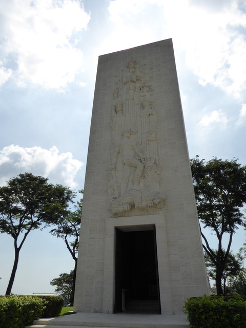 ⑫米軍記念墓地22