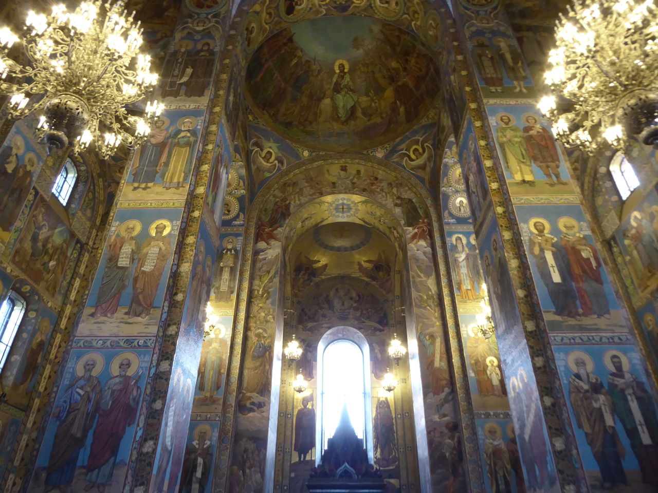 ロシア旅行 その４１ サンクトペテルブルクのシンボル 血の上の救世主教会 ひまがあれば海外 女子一人旅
