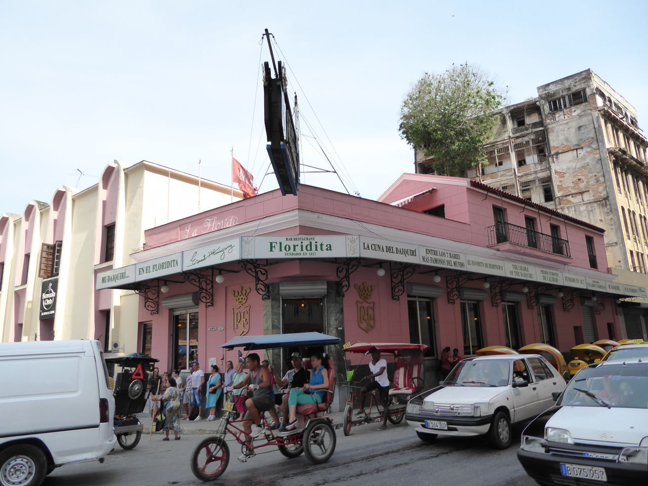 キューバ旅行 その８ ヘミングウェイの愛した Floridita のダイキリ ひまがあれば海外 女子一人旅