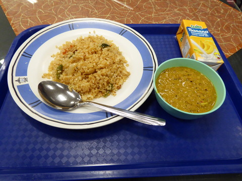 空港食堂 チャーハンとダール