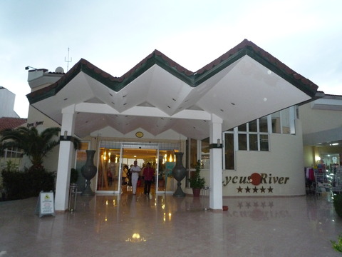 Lycus River Hotel