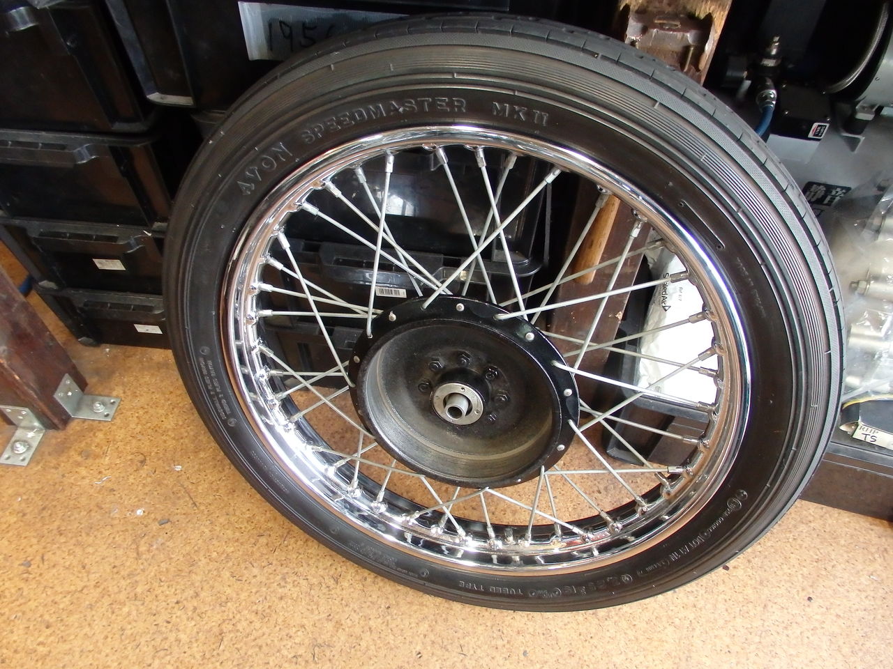 １９５６年トライアンフ６ｔ ホイール修正や溶接修理など ｔｒａｖｉｓ ｃｙｃｌｅｓ トラヴィス サイクルズ のブログ