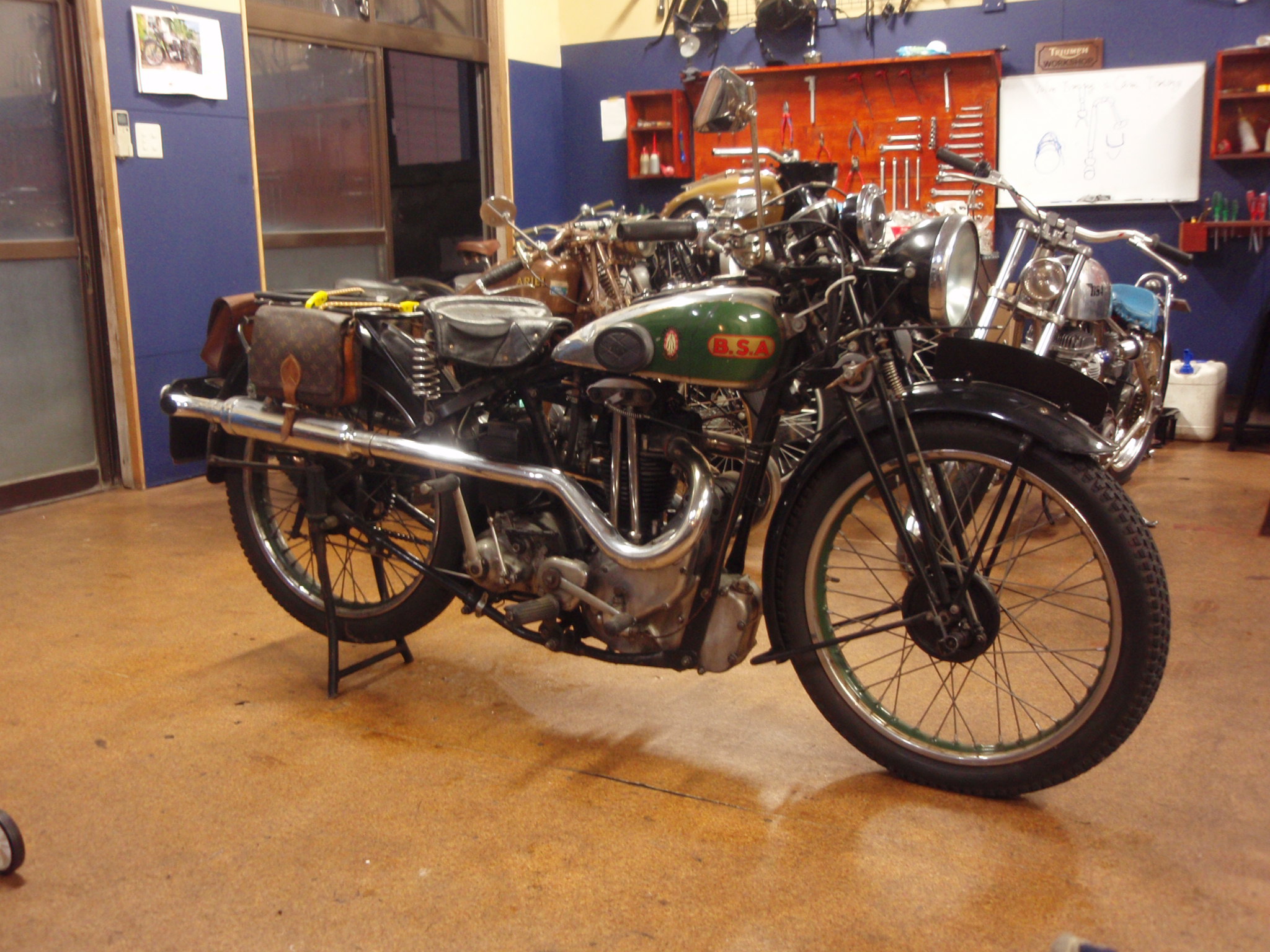 1948-54 みじかく Triumph トライアンフ オイルタンク ビンテージ