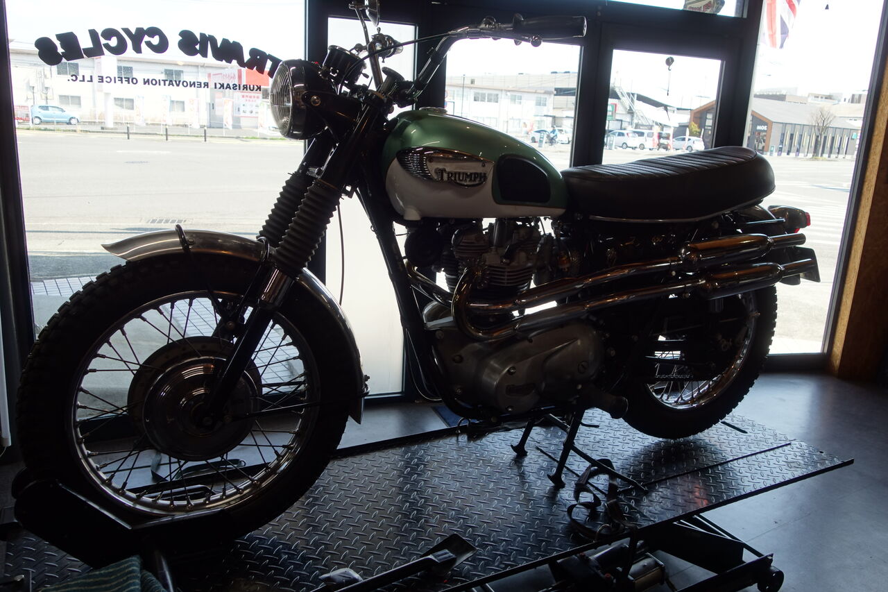 TRIUMPH | 布引クラシックス TR6 オフィシャルブログ:1960TRIUMPH 神戸 