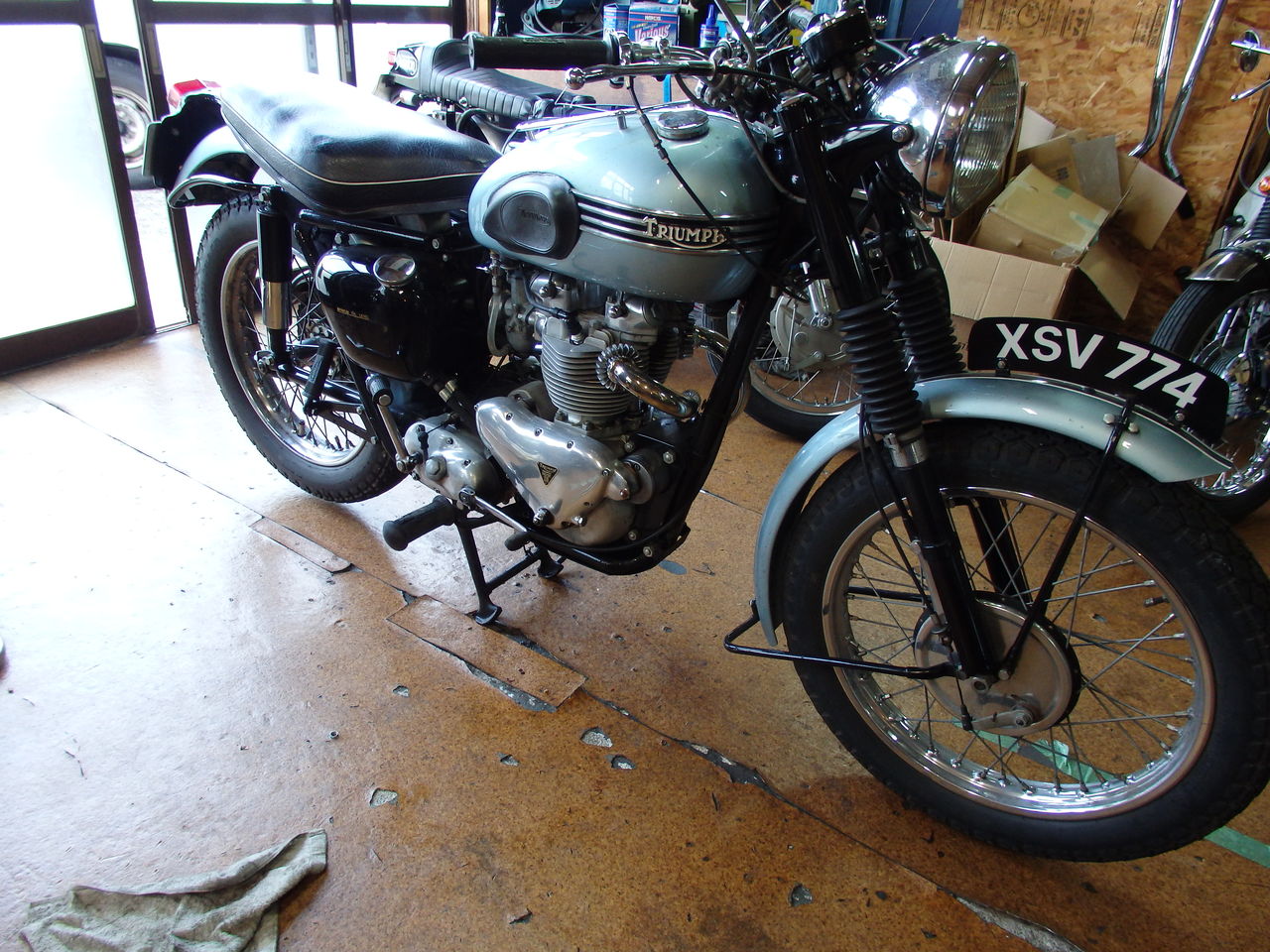 1950年トライアンフ6Tサンダーバードのオーナー様募集中です 1950年トライアンフ6Tサンダーバードのオーナー様募集中です