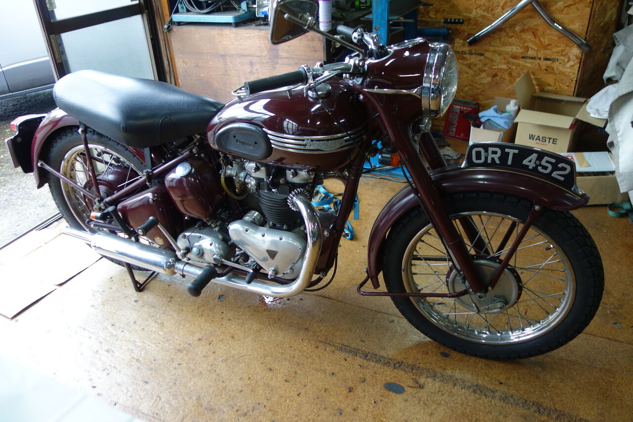 トライアンフ　別体　ナセル triumph 1954 Triumph 6T Thunderbird / トライアンフ 別体