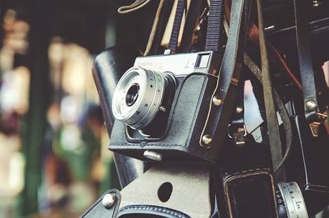 camera-1246655__340