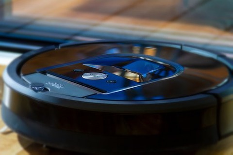 robot-vacuum-cleaner-3786243__340