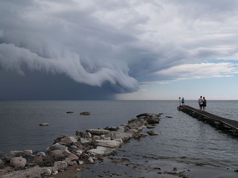 Cloud_cumulonimbus_at_baltic_sea(1)