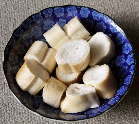 1200px-Japanese_Wheat_gluten_Fu