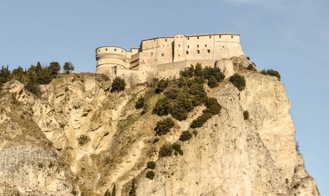 CE31C91263E349BCA3F00F9A0245D095_L