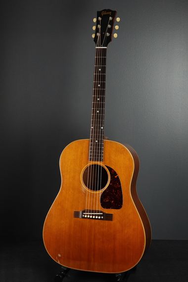 Gibson J-50（1954）【試奏レビュー】 : 木の温もりを鉄弦にのせて