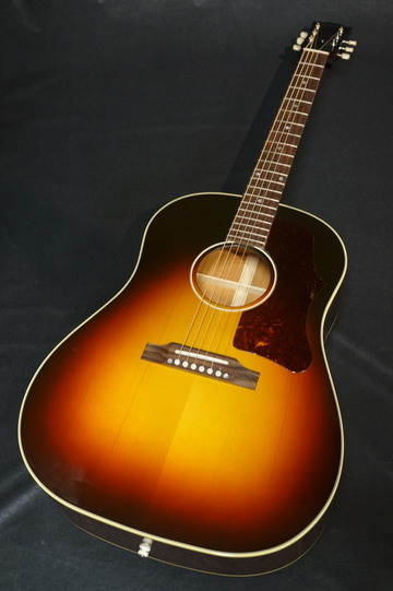 Gibson 1950's J-45 Red Spruce【試奏レビュー】 : 木の温もりを鉄弦に