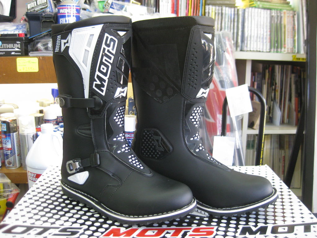 MOTS仙台営業所？ : トレックフィールドの「ぎょうれん」