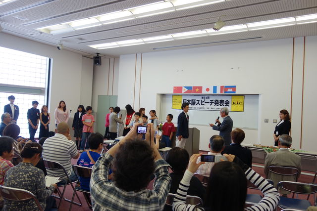 日本語スピーチ発表会 清瀬市の学習塾トレックのエブリディ