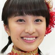 百田夏菜子の洗練された私服姿にファン大注目！魅力を増す彼女の自然体な表情