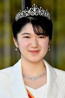 愛子さま、当面は公務より学業優先 宮内庁幹部「ご意思も尊重」