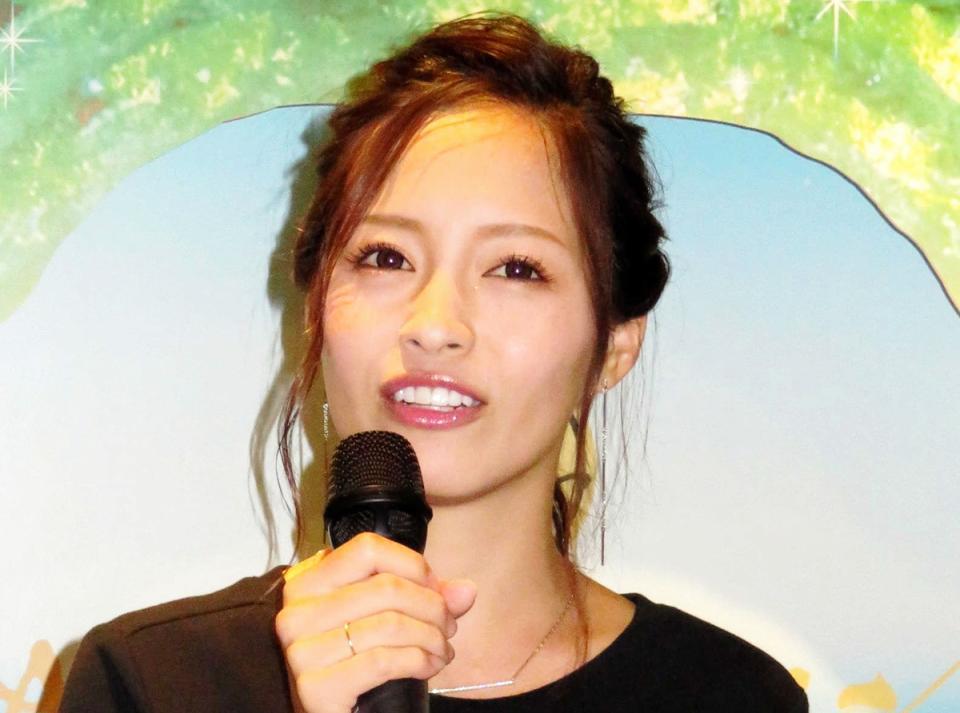 『小森純』築5年半の自宅に欠陥が発覚、床下からコバエが…