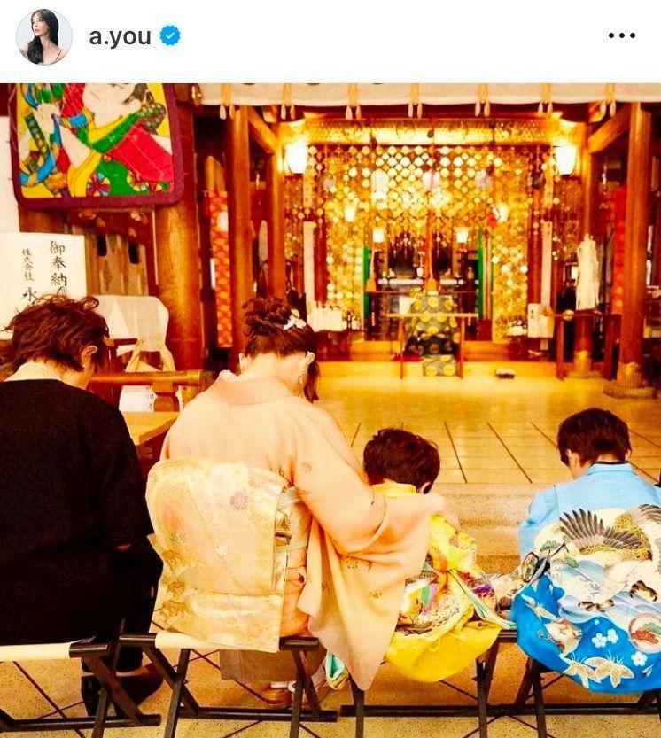 『浜崎あゆみ』5歳長男、3歳次男との「七五三」参りの姿公開