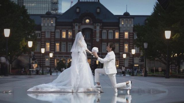 『川崎麻世』61歳、再婚を発表「さんま御殿」でツーショット披露