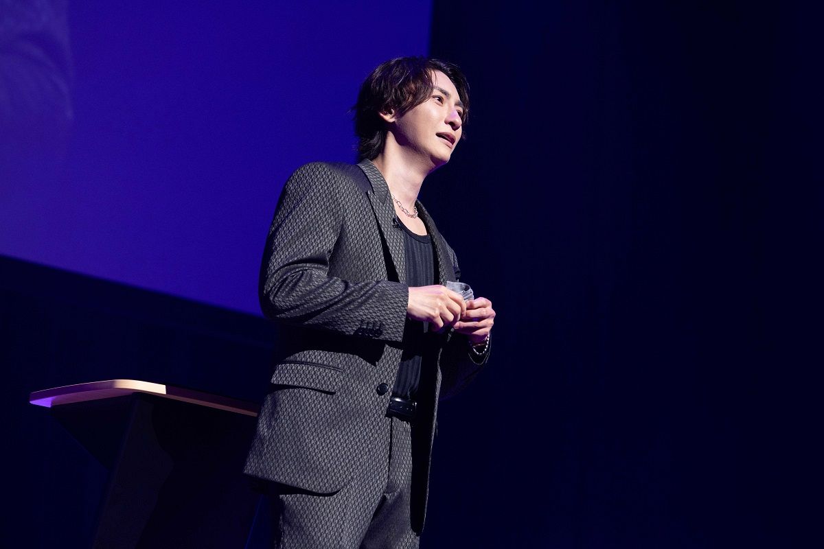 『AAA・與真司郎』ゲイであることを公表 「バレたら芸能界で生きていけないんじゃないかって…」