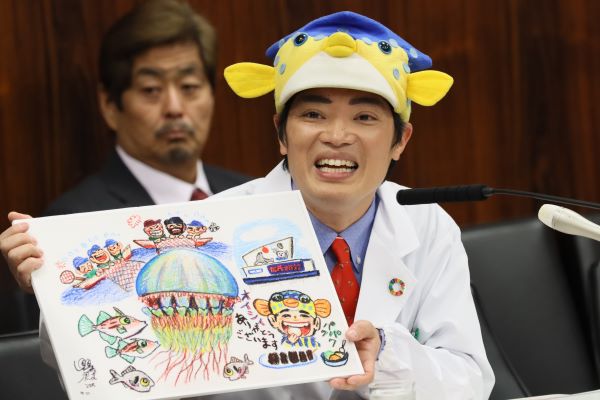 『さかなクン』自伝映画に描かれなかった“酒と暴力”の囲碁プロ父と断絶20年！