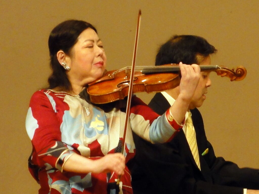 『佐藤陽子』バイオリニスト、肝臓がんで逝去、72歳「音楽のある街角」刊行
