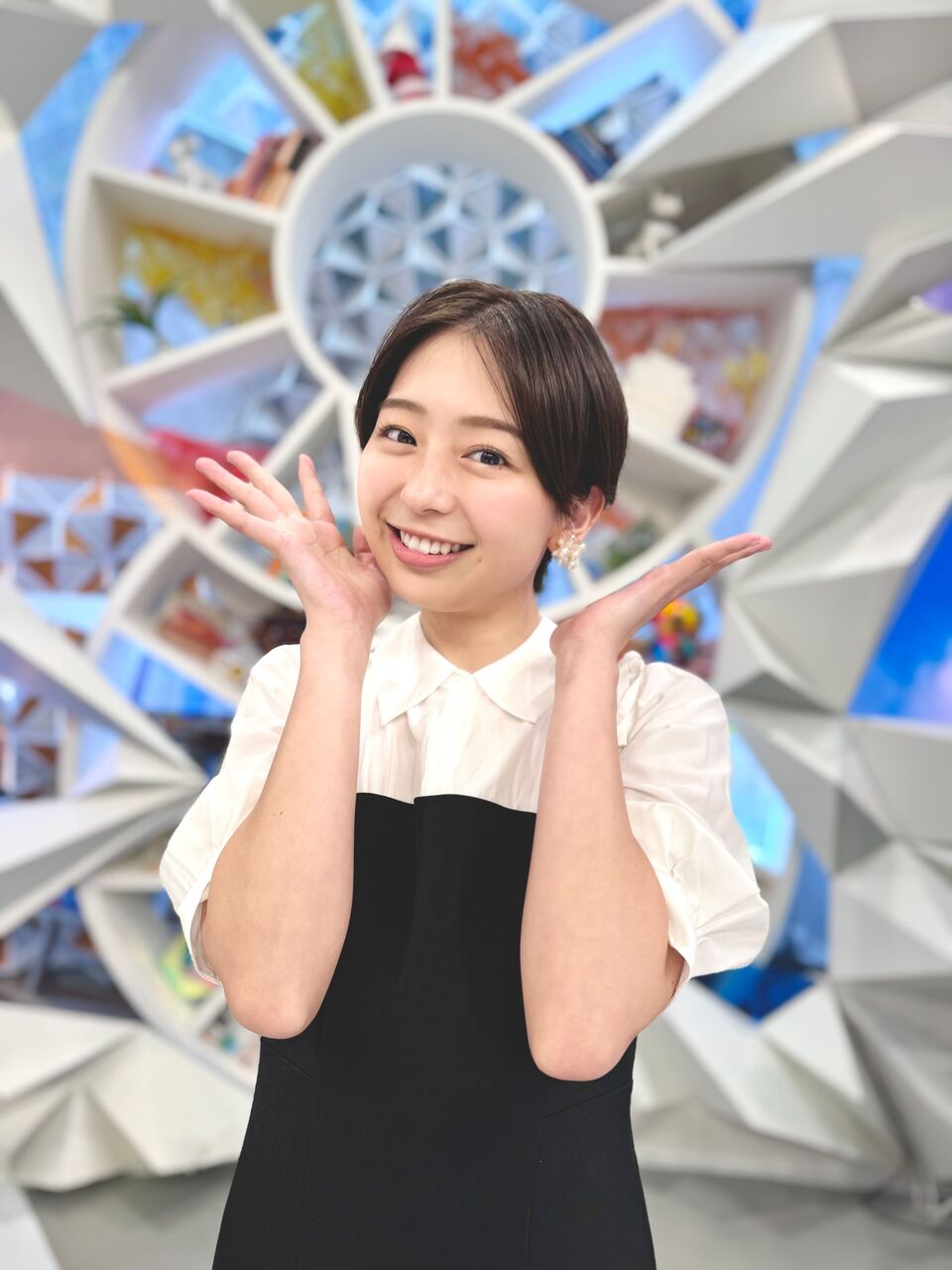 【動画】小室瑛莉子アナ生放送中に倒れる、谷原章介が救援！